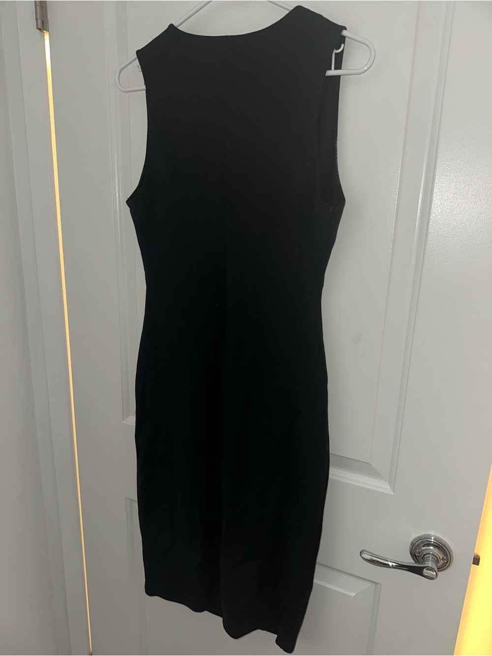 Classic Black Sleeveless Sheath Dress